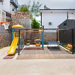 Villa La