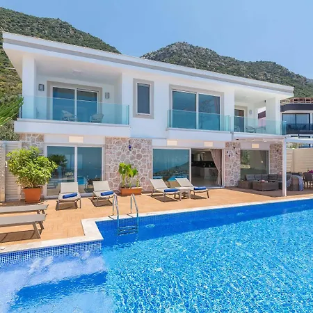 La Villa *